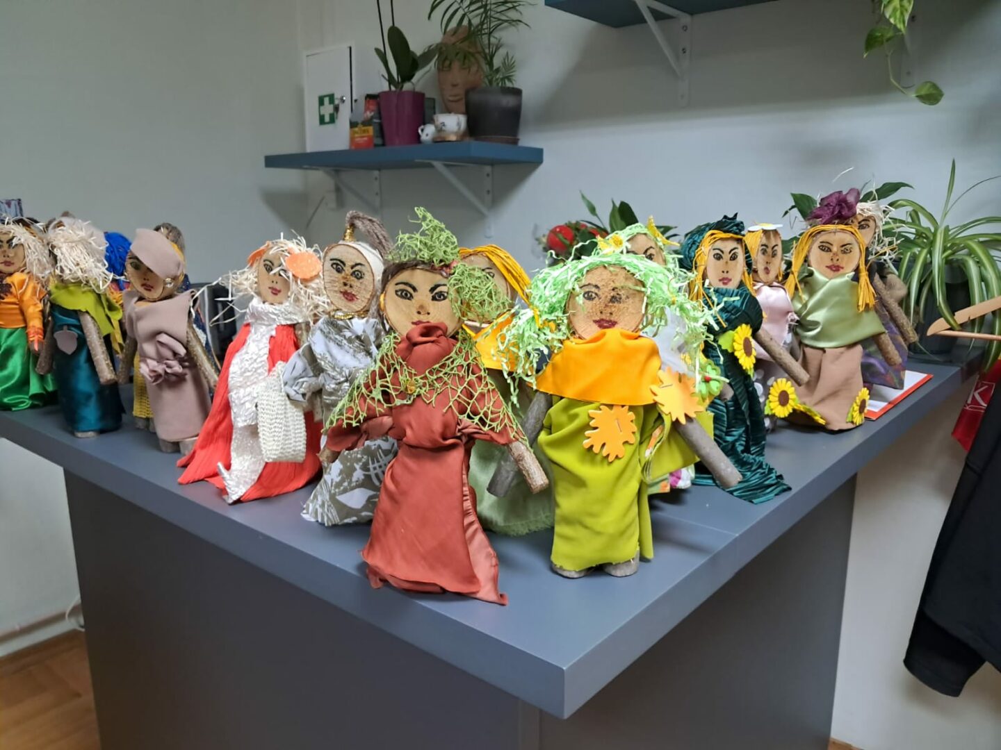 f7cbf41f-b0e9-481f-a79d-890563e63c3e