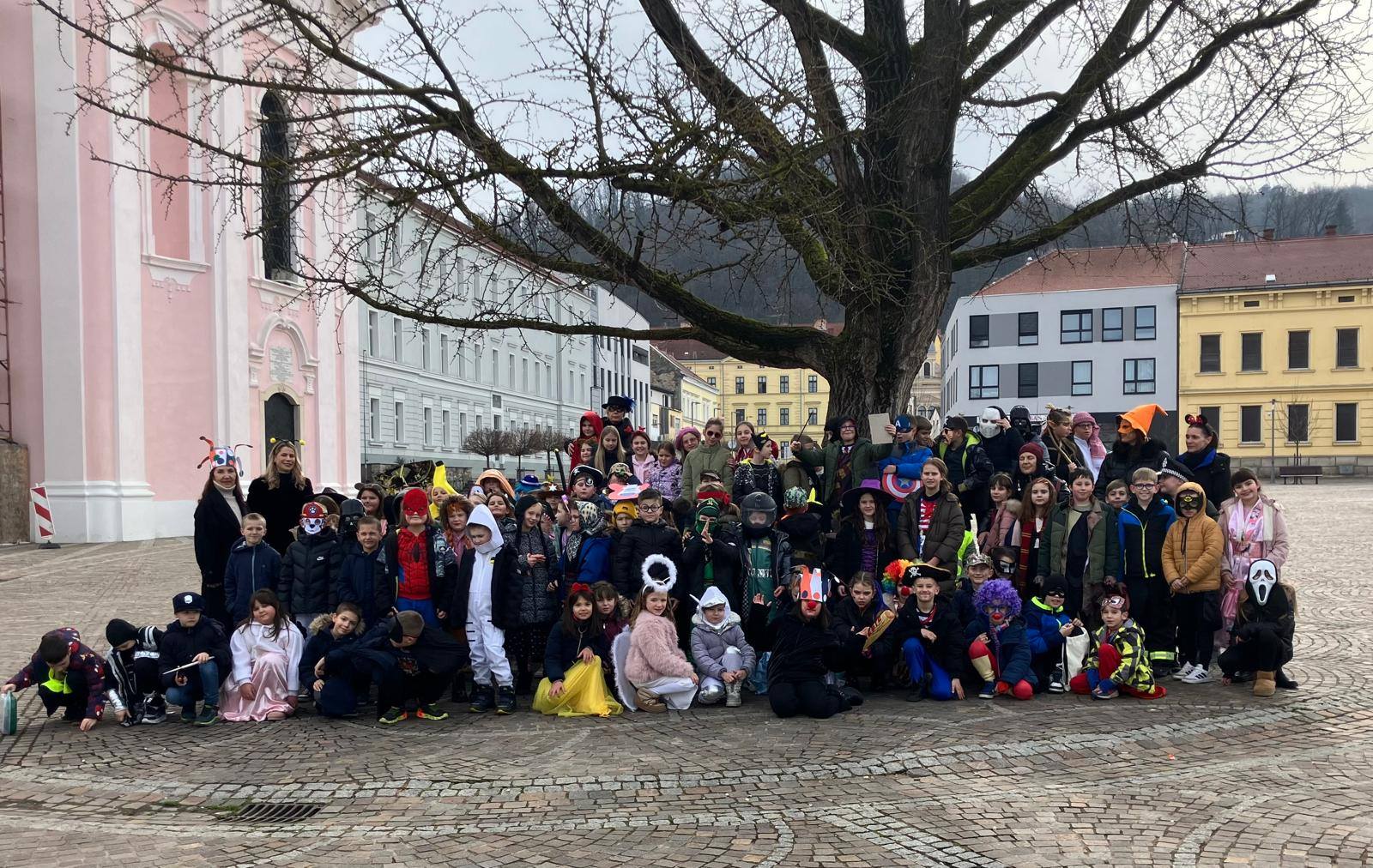 635205896_1247200954256455_7099556474545089408_n